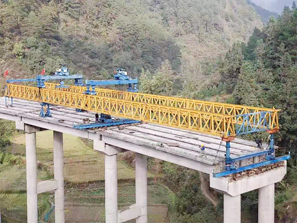 甘肃定西双悬臂式架桥机厂家 双悬臂式架桥机动力系统配置及工程实践解析