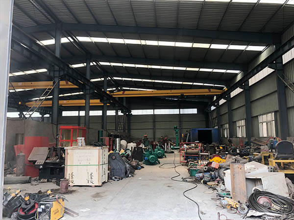 重庆桥式起重机厂家 桥式起重机车轮与轨道匹配设计与维护要点