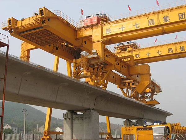 湖南常德架桥机厂家 轮式过孔型架桥机轮胎式行走机构解析