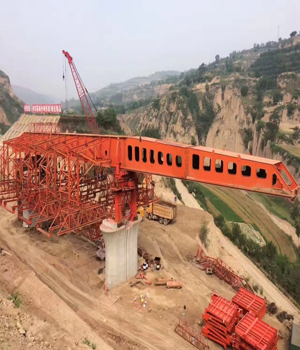 四川成都移动模架厂家 移动模架整体稳定性计算与倾覆防控：力学平衡的工程实践​