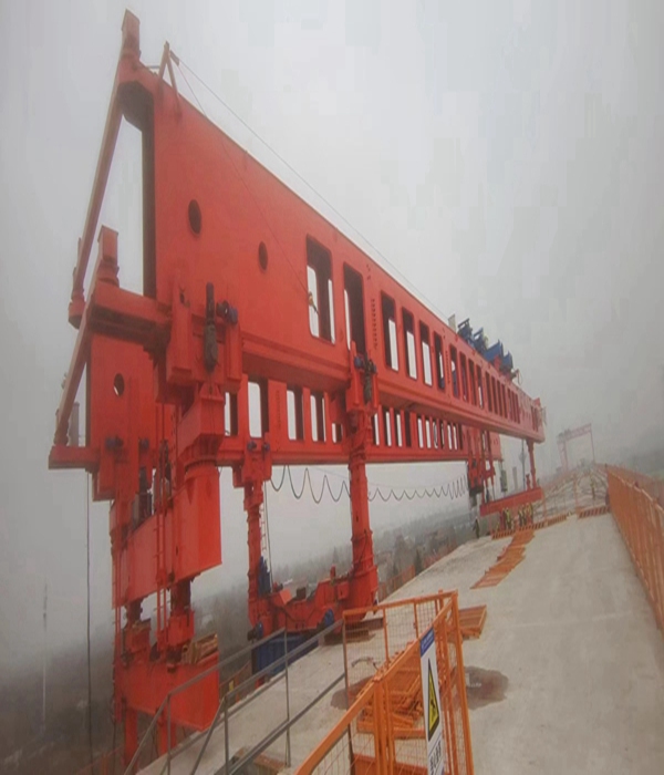 吉林松原架桥机厂家 架桥机主梁结构形式对比：箱型梁与桁架梁的技术特性及工程适配规范​