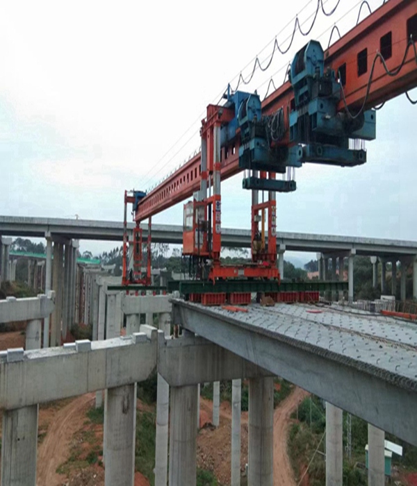 山东滨州架桥机厂家 公铁两用架桥机适应性设计及工程应用技术规范